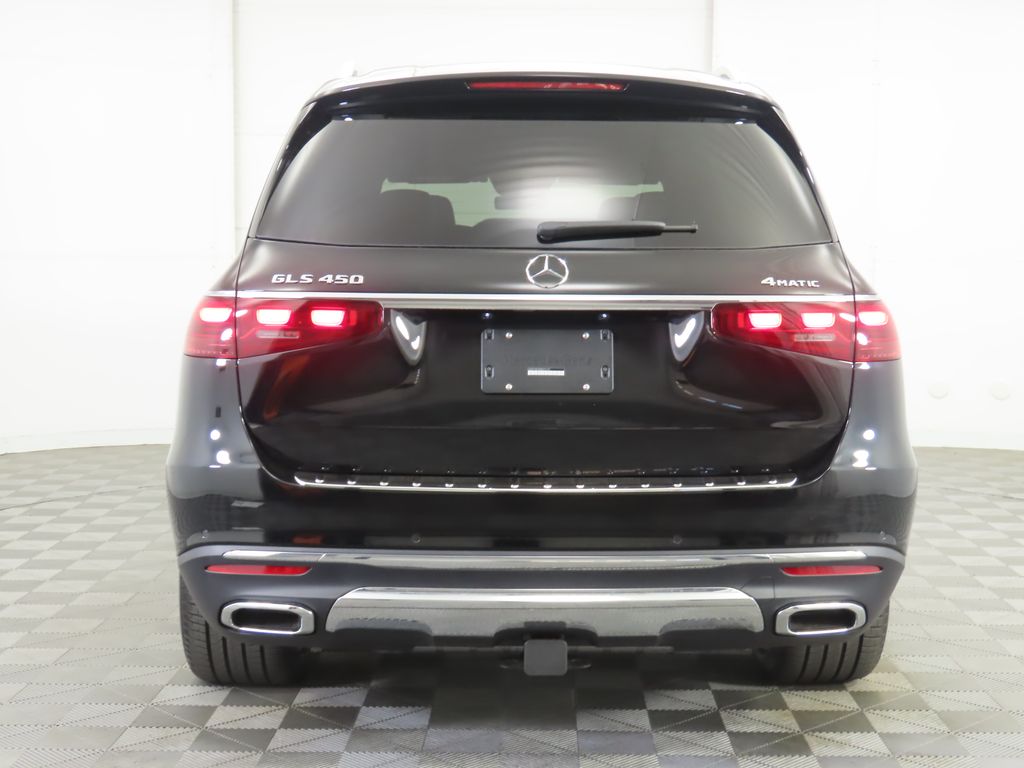 2025 Mercedes Benz GLS 450 4MATIC photo 5