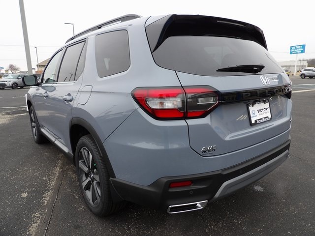 2025 Honda Pilot Touring photo 2