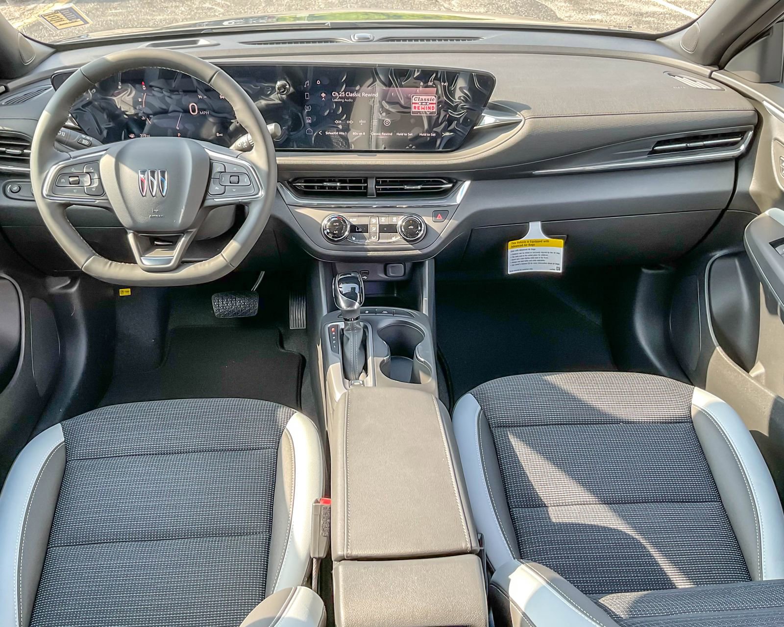 2025 Buick Envista Preferred photo 12