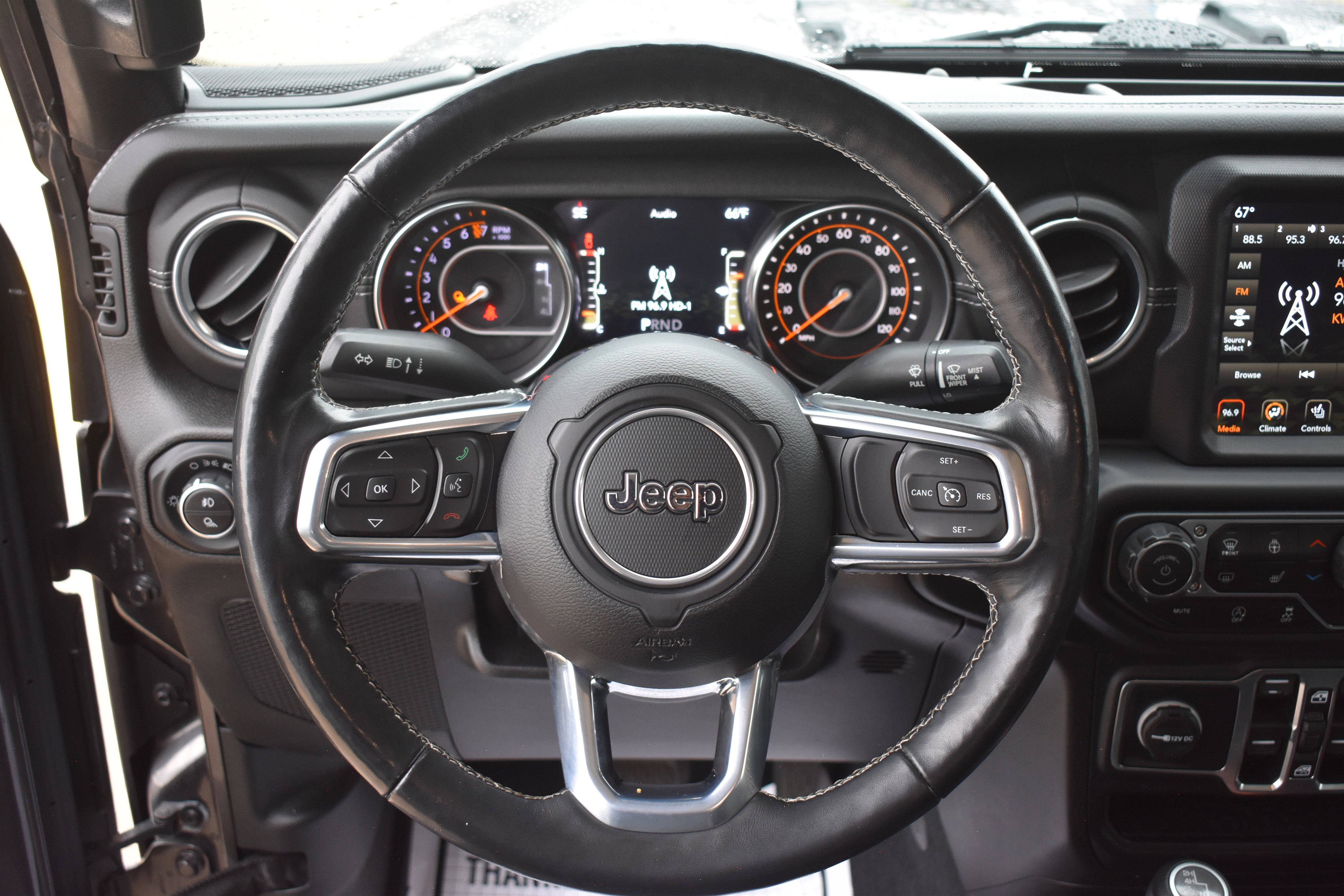 2020 Jeep Gladiator Overland photo 10