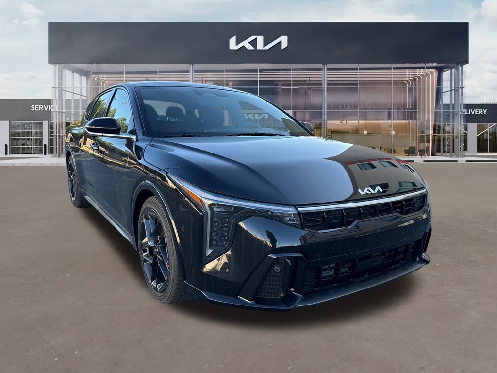 2025 Kia K4 GT-Line Turbo's photo