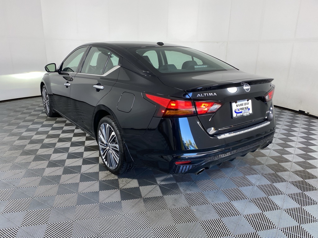 2023 Nissan Altima 2.5 SL photo 5