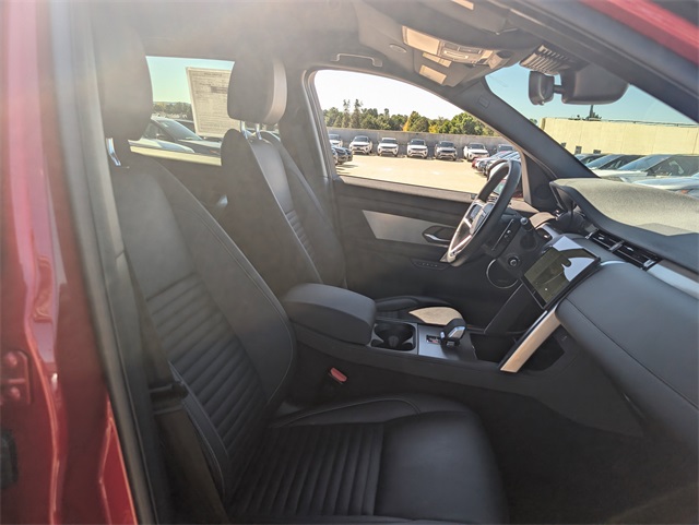 2024 Land Rover Discovery Sport SE photo 10