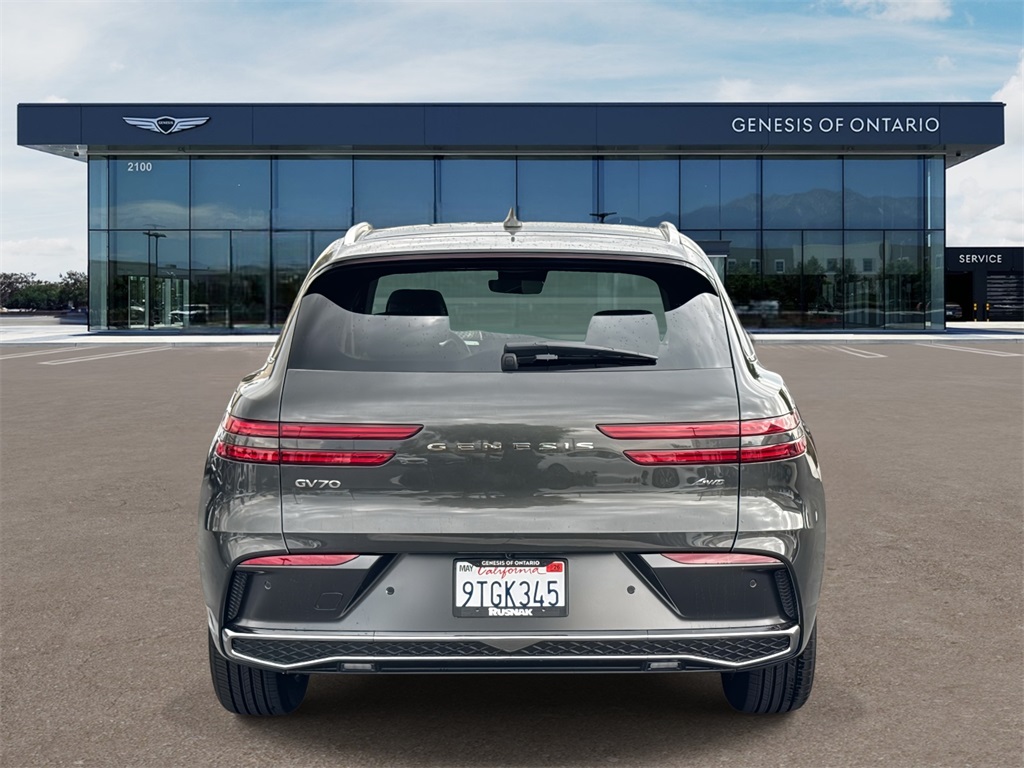 2026 Genesis GV70 2.5T photo 2