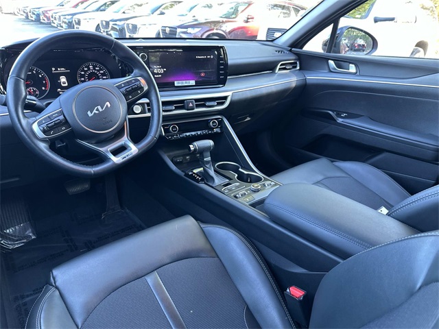 2024 Kia K5 GT-Line photo 2