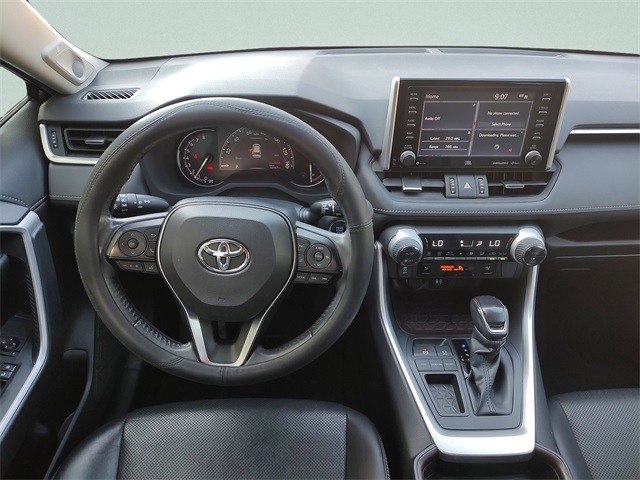 2019 Toyota RAV4 Limited photo 8