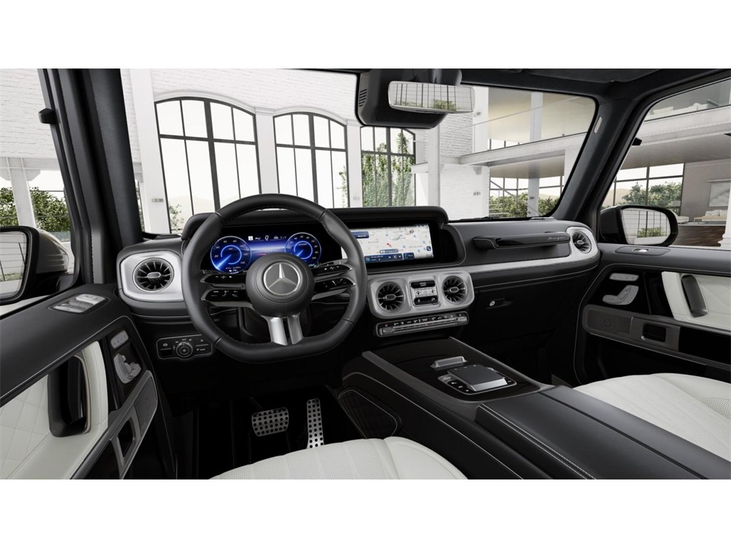 2025 Mercedes Benz G photo 3