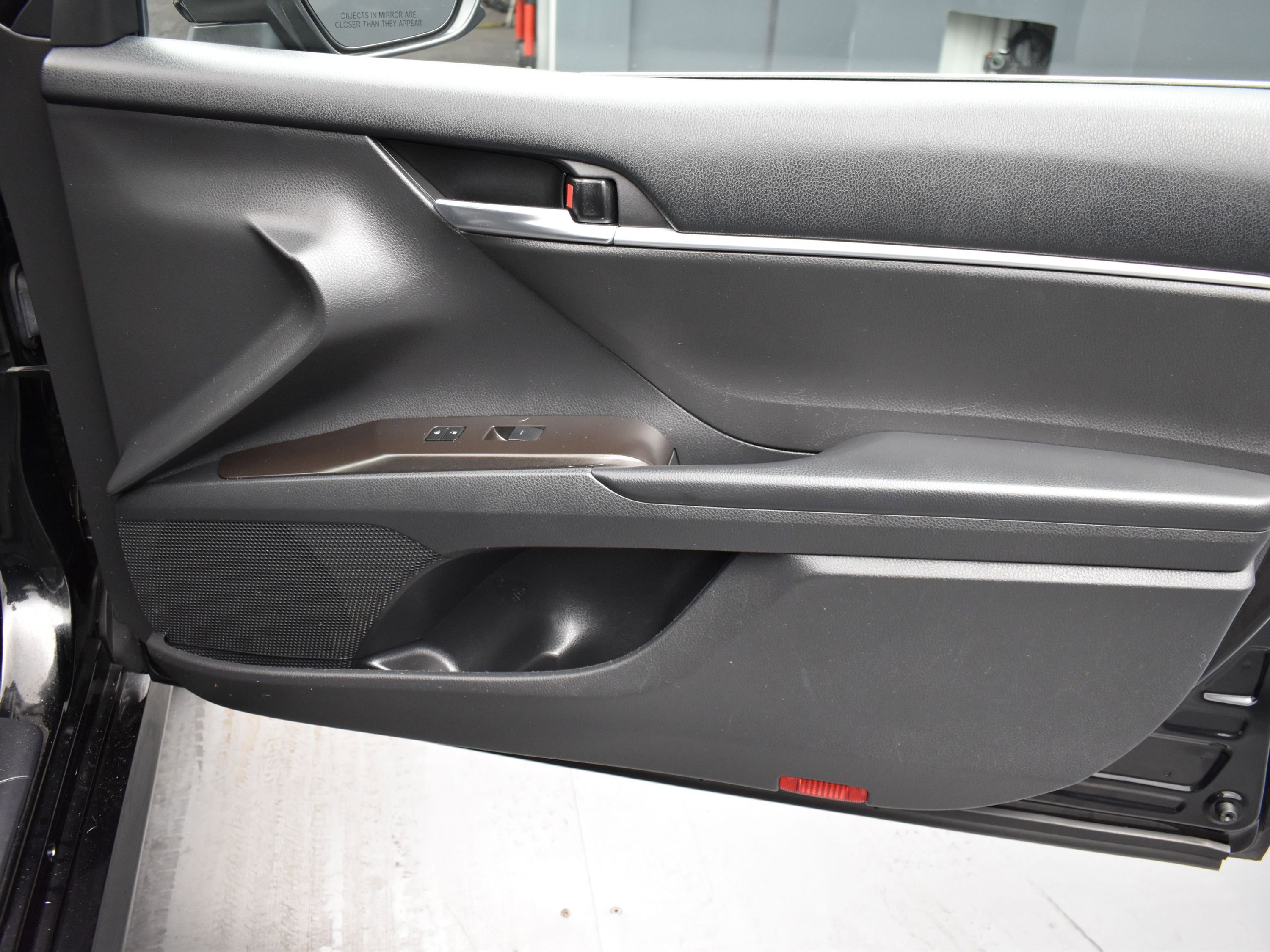 2021 Toyota Camry LE photo 16