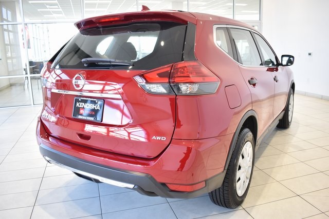 2017 Nissan Rogue S photo 10
