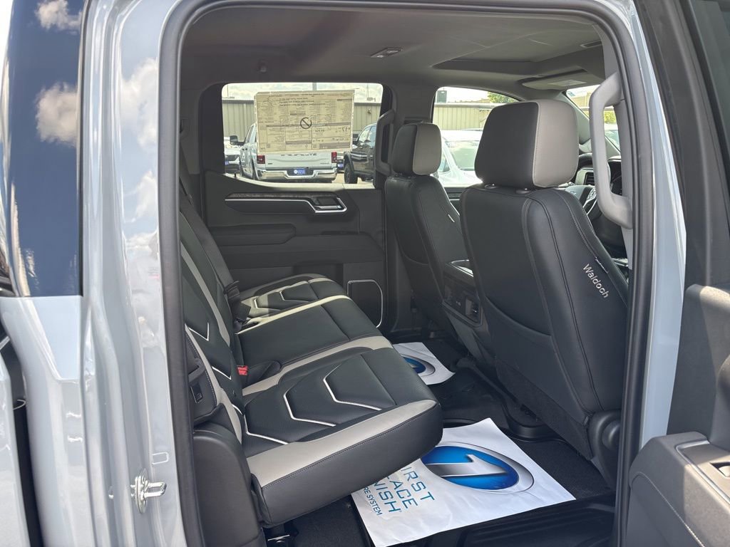 2025 Chevrolet Silverado 1500 RST photo 32