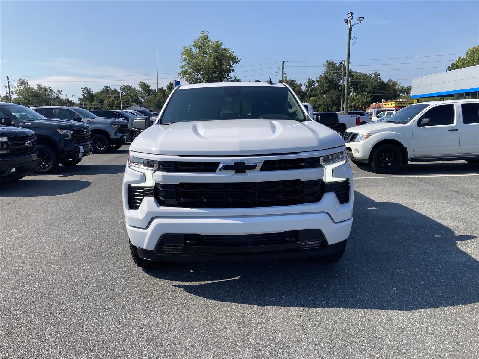 2026 Chevrolet Silverado 1500 RST photo 2