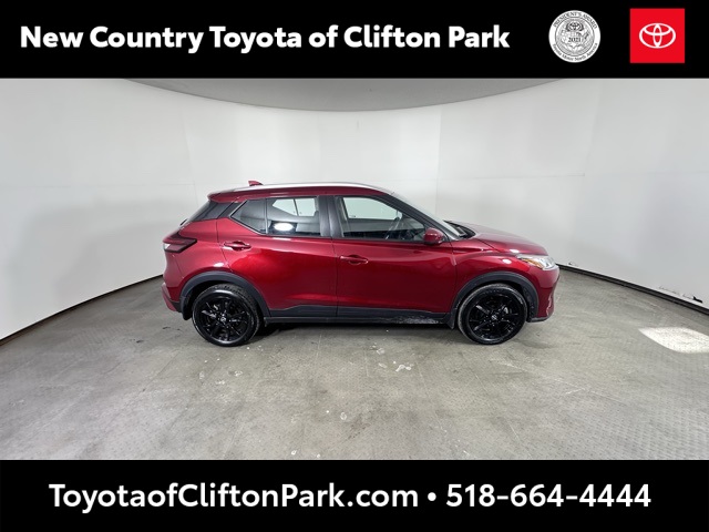 2024 Nissan Kicks SV photo 2