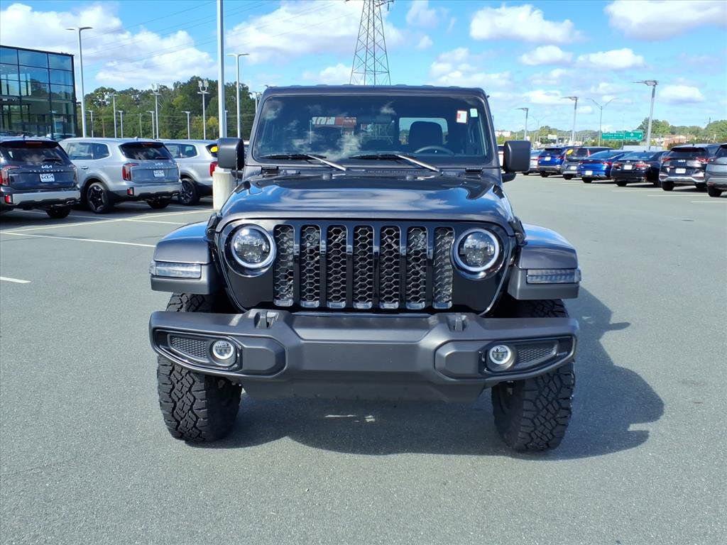 2023 Jeep Gladiator Willys photo 2