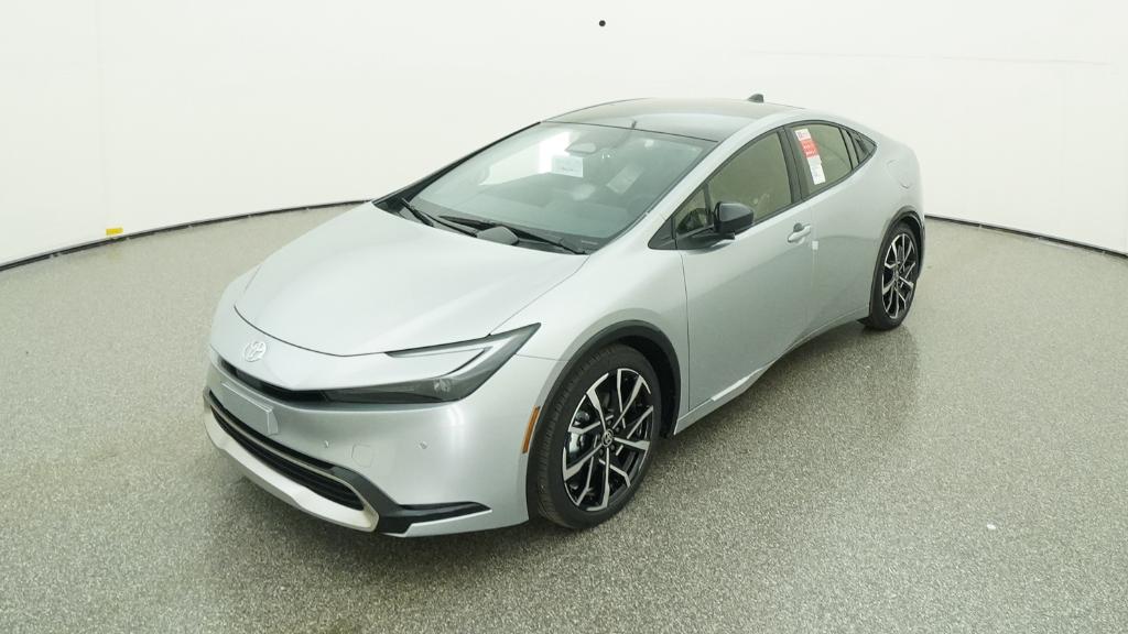 2026 Toyota Prius XSE's photo