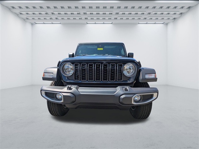 2025 Jeep Gladiator Sport S photo 2