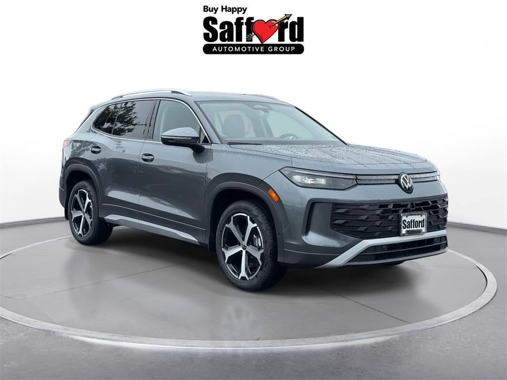 2025 Volkswagen Tiguan SE's photo