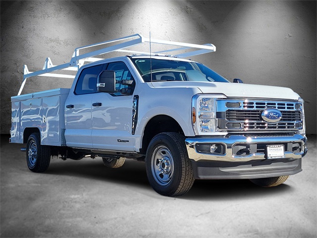 2026 Ford F-350 XL photo 2