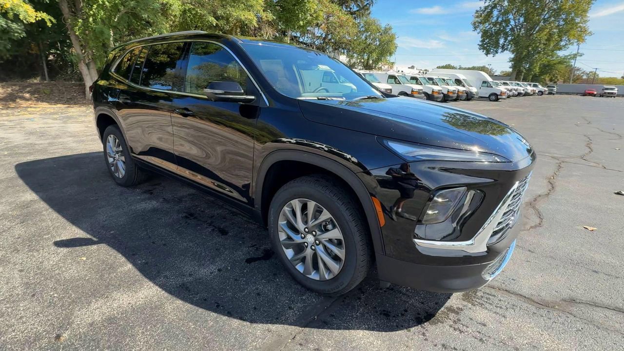 2026 Buick Enclave Preferred photo 2