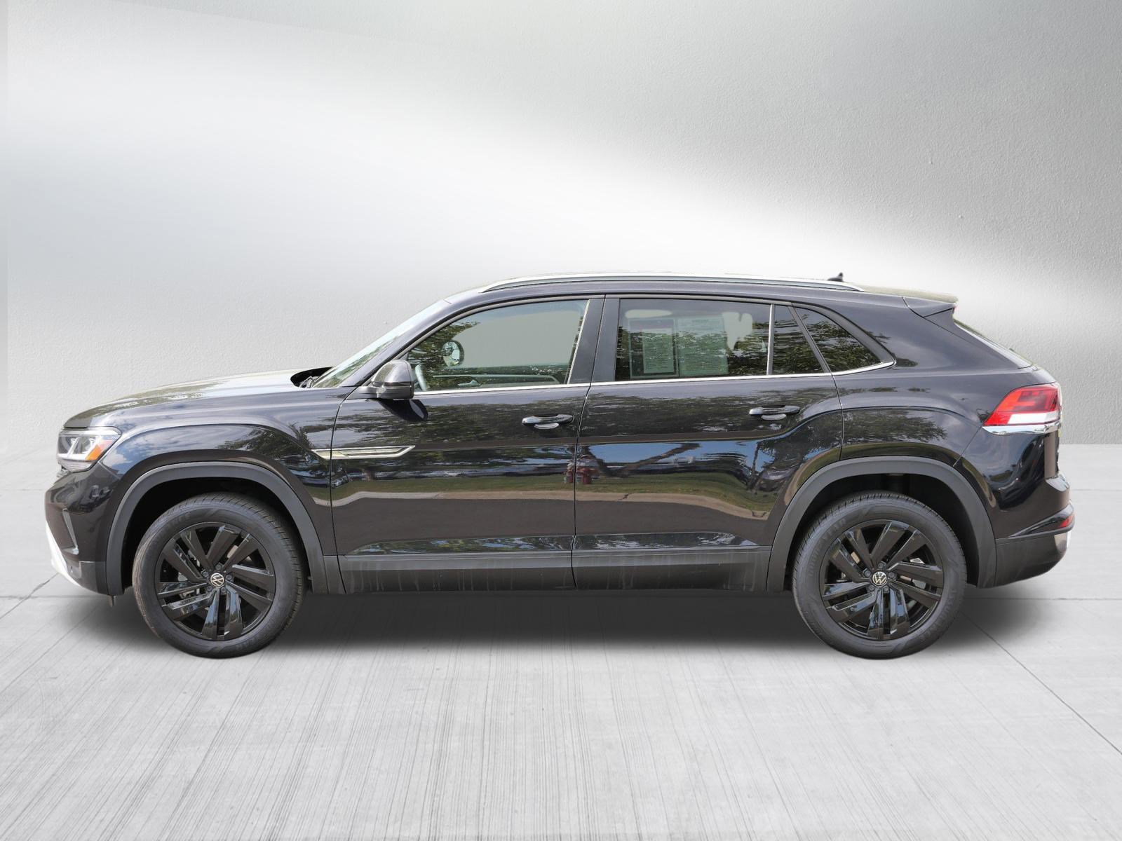 2022 Volkswagen Atlas Cross Sport V6 SE Technology photo 4