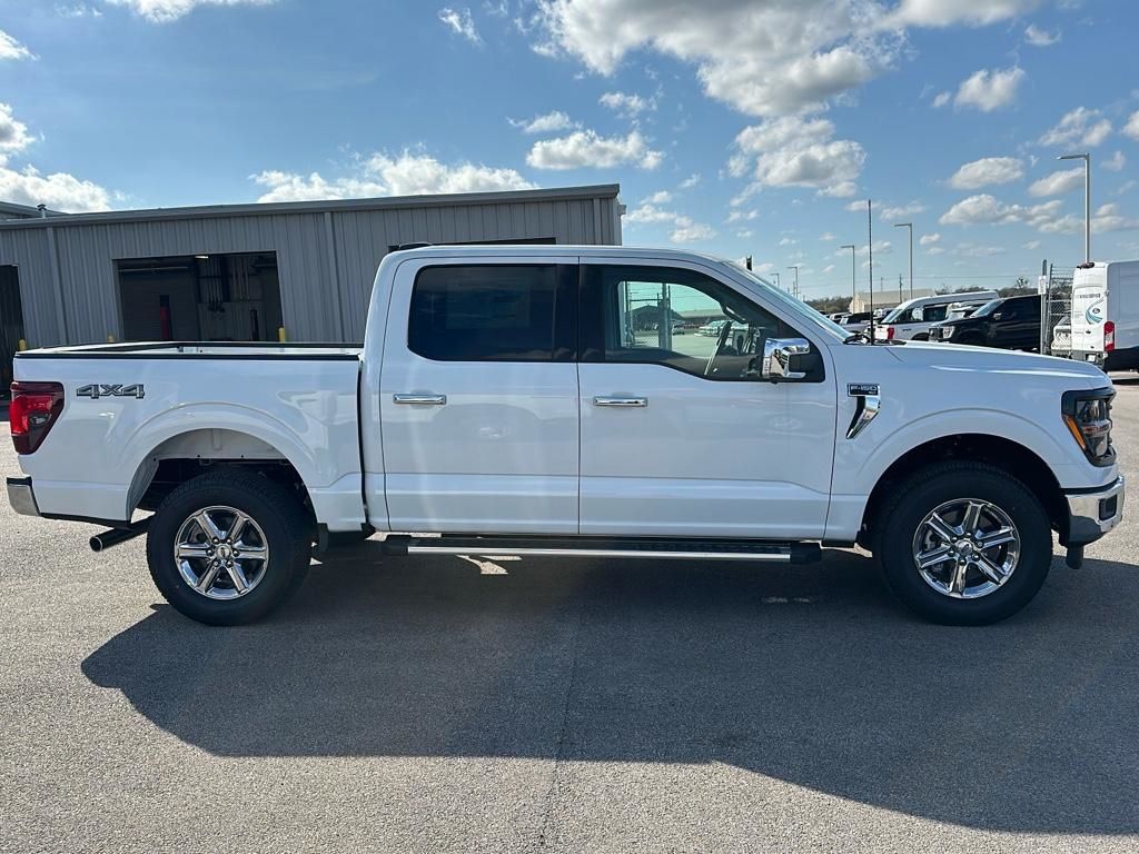 2025 Ford F-150 XLT photo 8