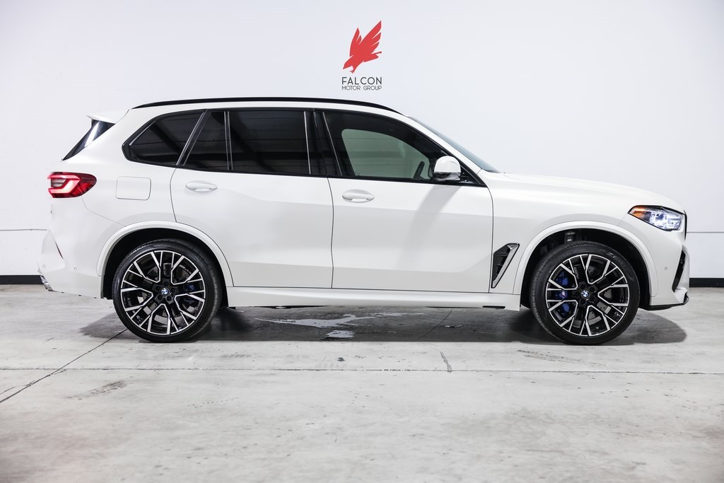 2022 BMW X5 M Base's photo