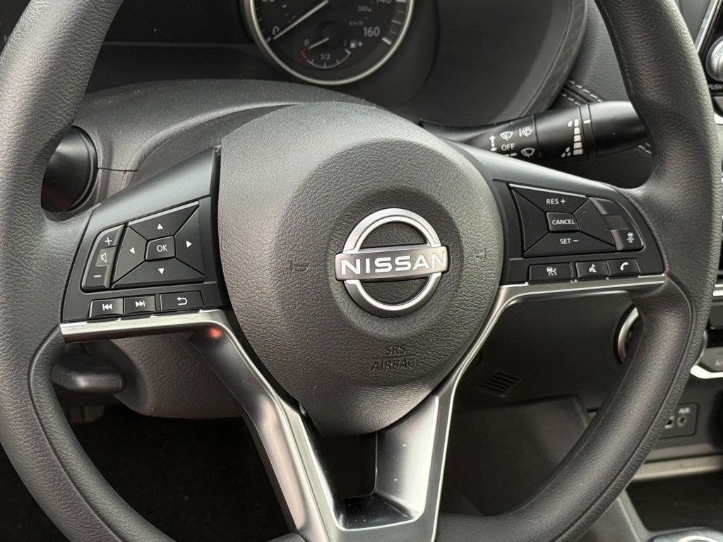 2025 Nissan Sentra SV photo 16