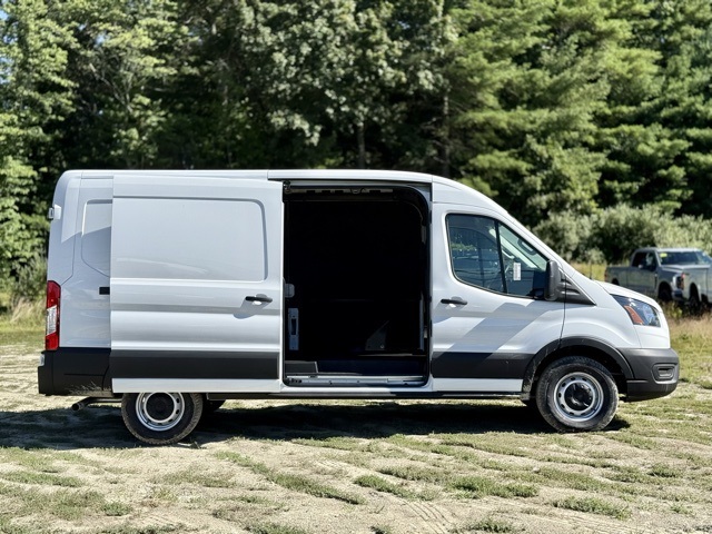 2025 Ford Transit Cargo Van photo 2