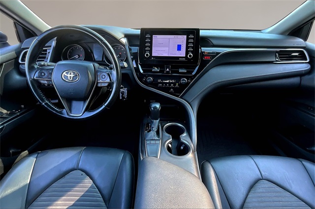2022 Toyota Camry SE photo 13