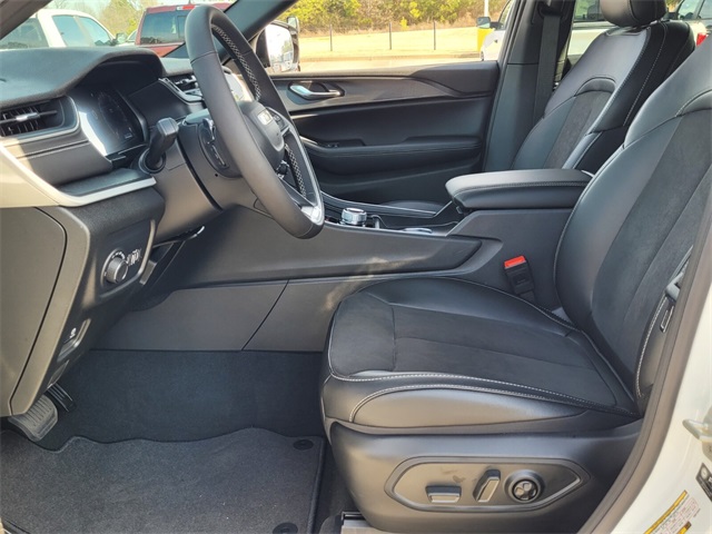 2024 Jeep Grand Cherokee Altitude X photo 5