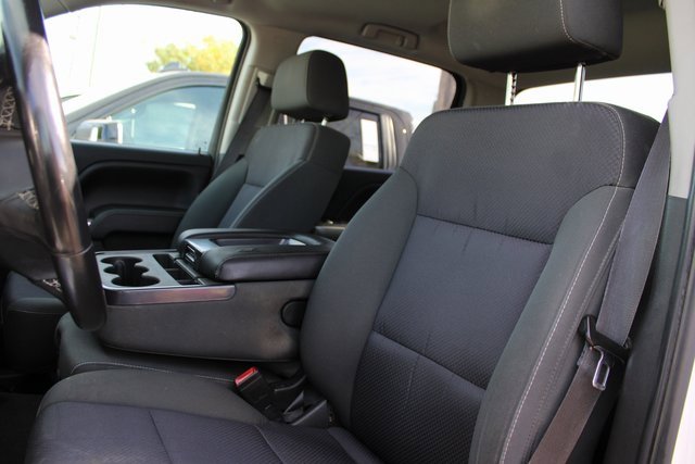 2015 Chevrolet Silverado 2500HD LT photo 24