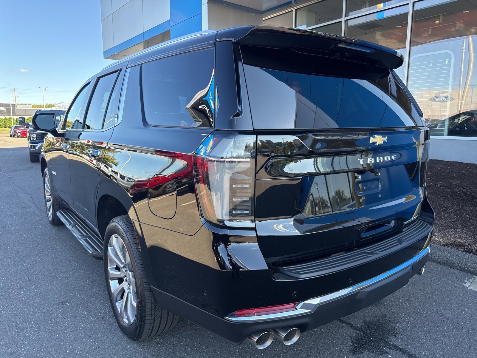 2025 Chevrolet Tahoe Premier photo 8