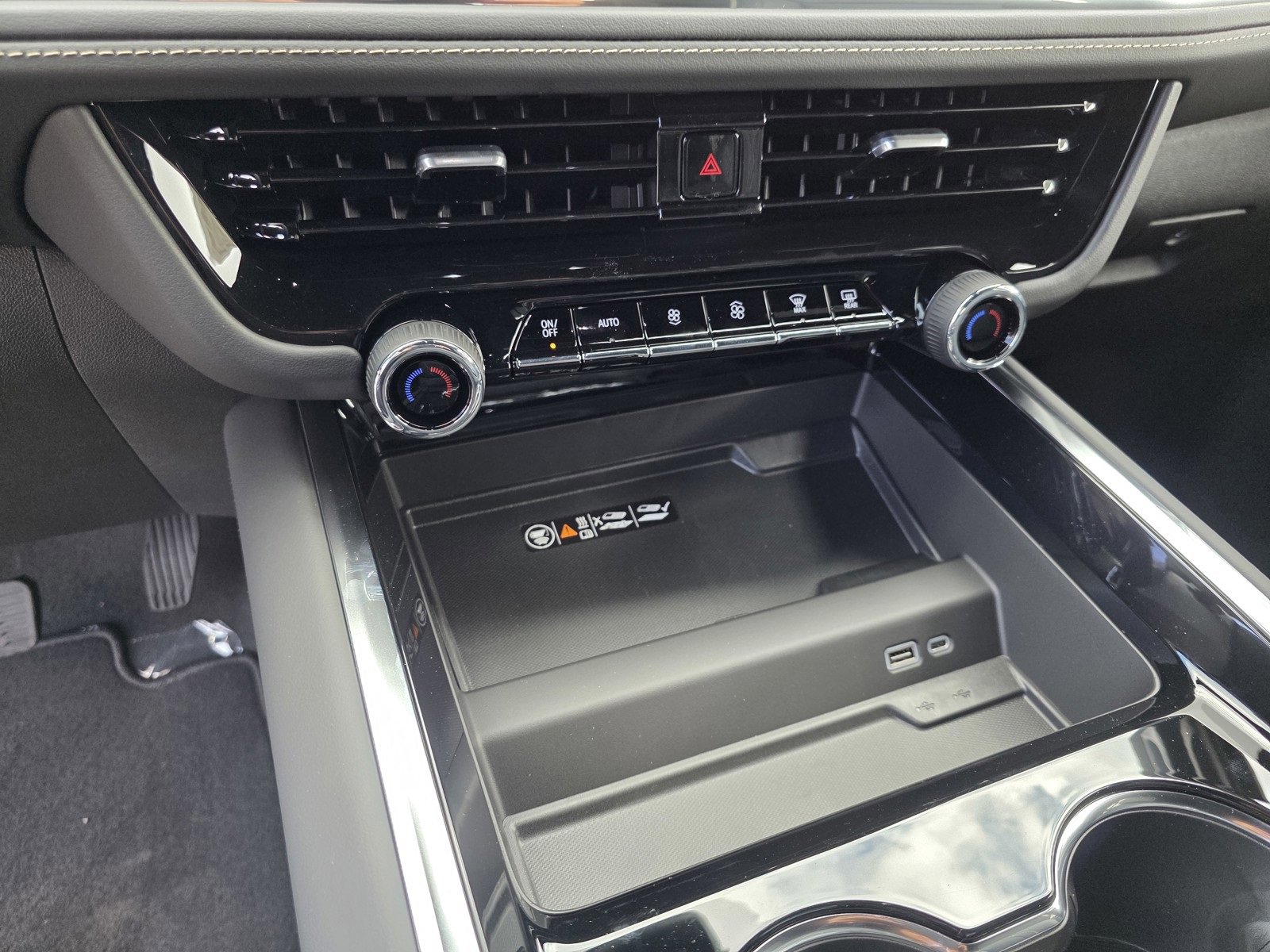 2026 Chevrolet Tahoe Premier photo 29