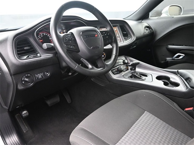 2023 Dodge Challenger GT photo 8