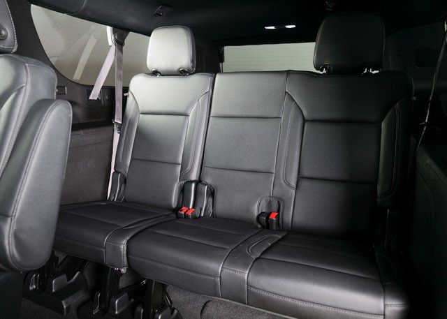2021 Chevrolet Suburban Z71 photo 21