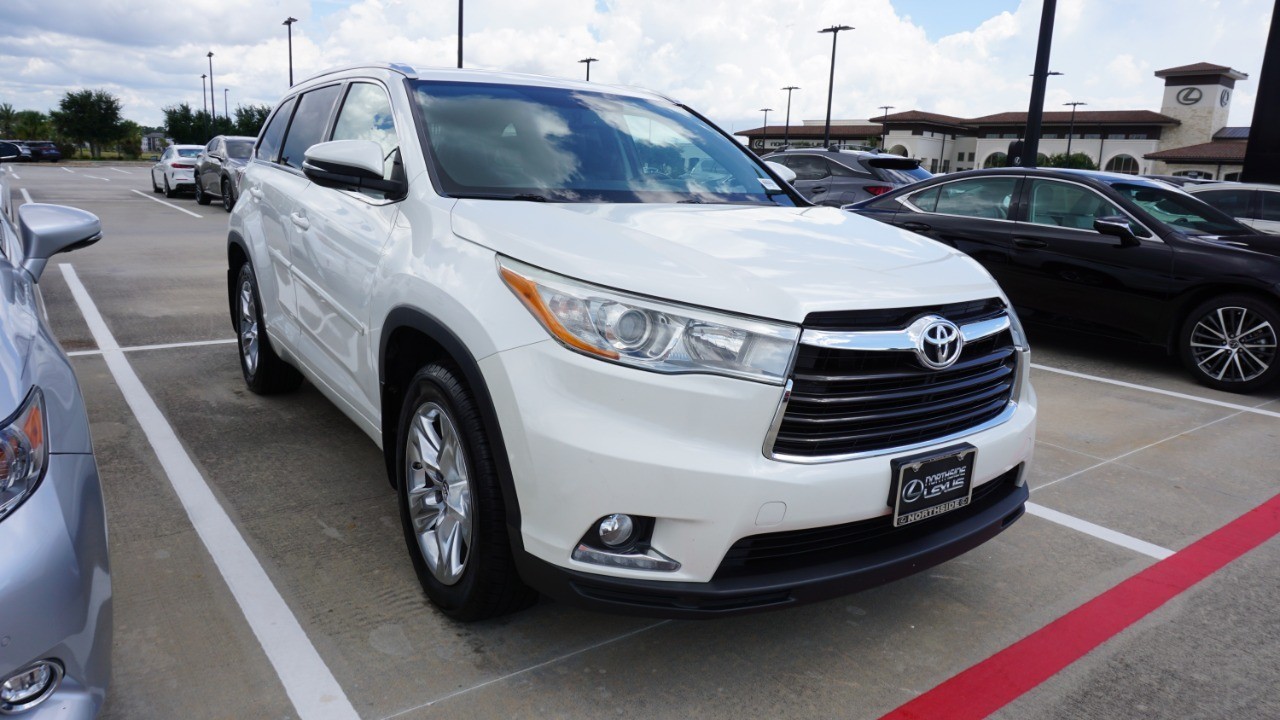2016 Toyota Highlander Base Hybrid photo 2