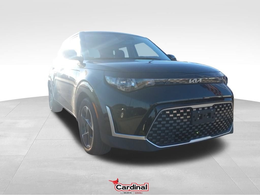 2024 Kia Soul EX's photo