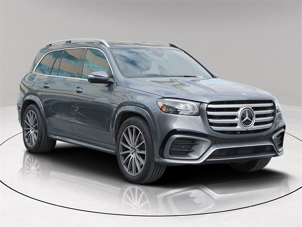 2025 Mercedes-Benz GLS Base's photo