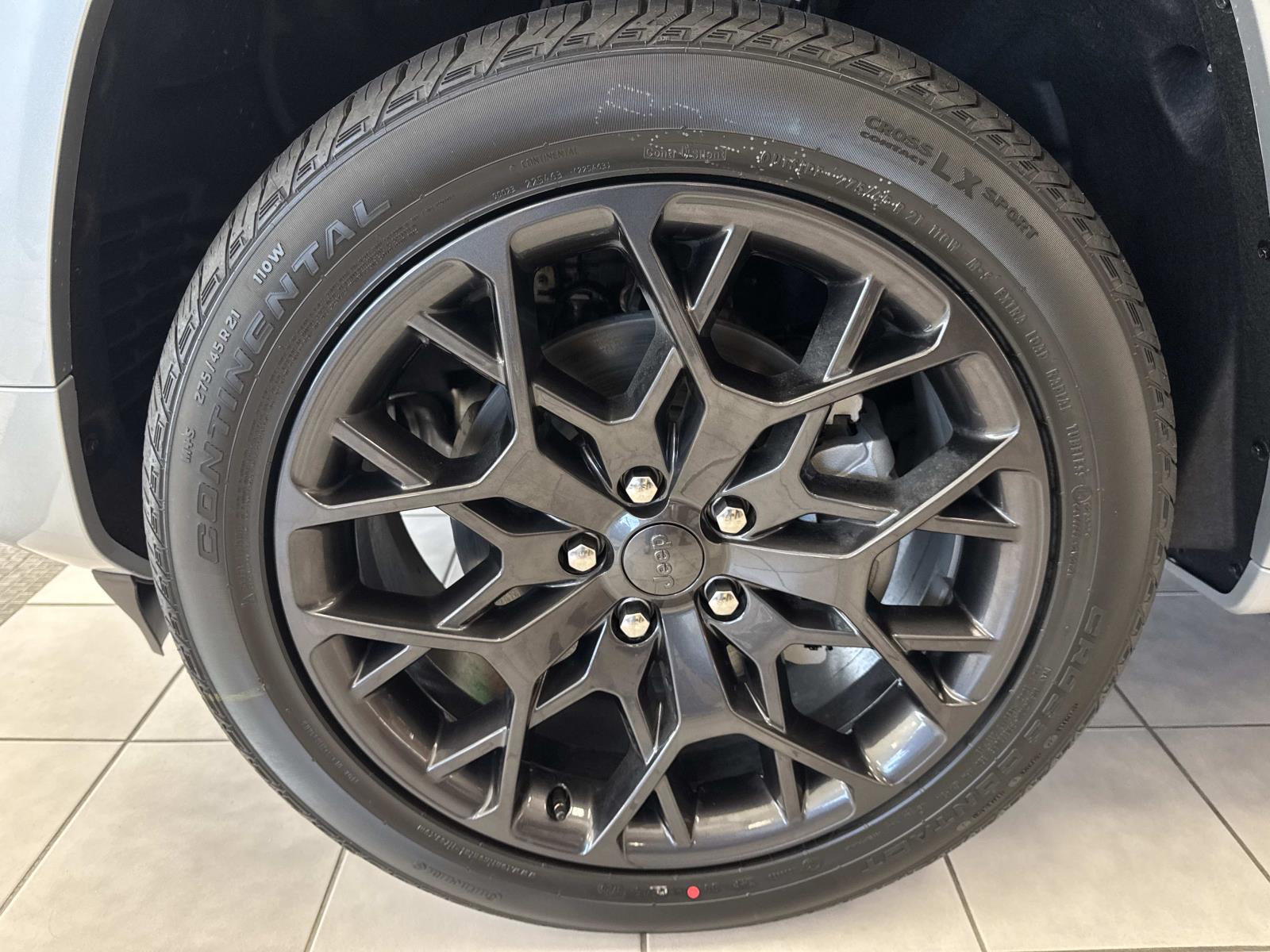 2025 Jeep Grand Cherokee L Summit photo 3