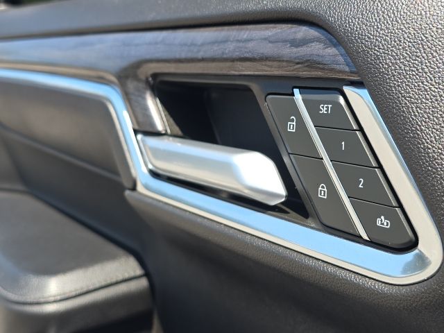 2023 Chevrolet Silverado 1500 LTZ photo 20