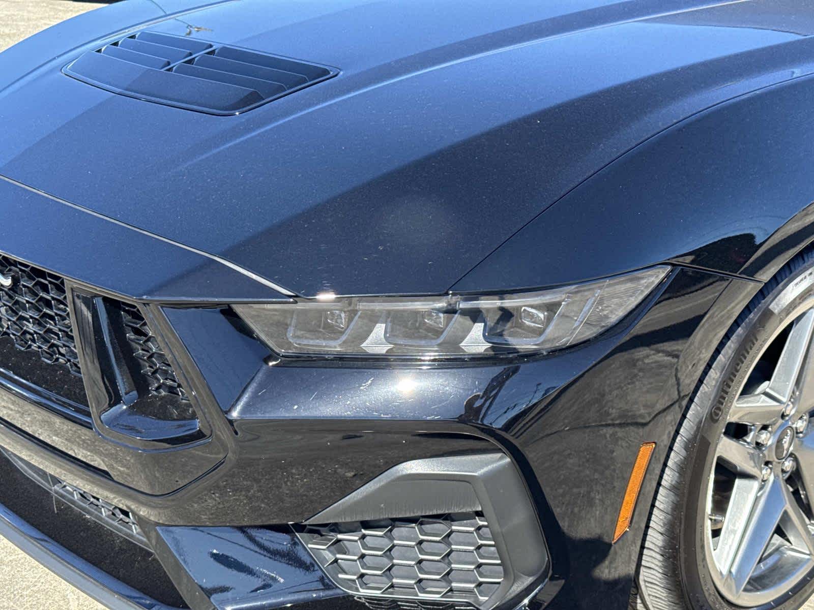 2025 Ford Mustang GT photo 2