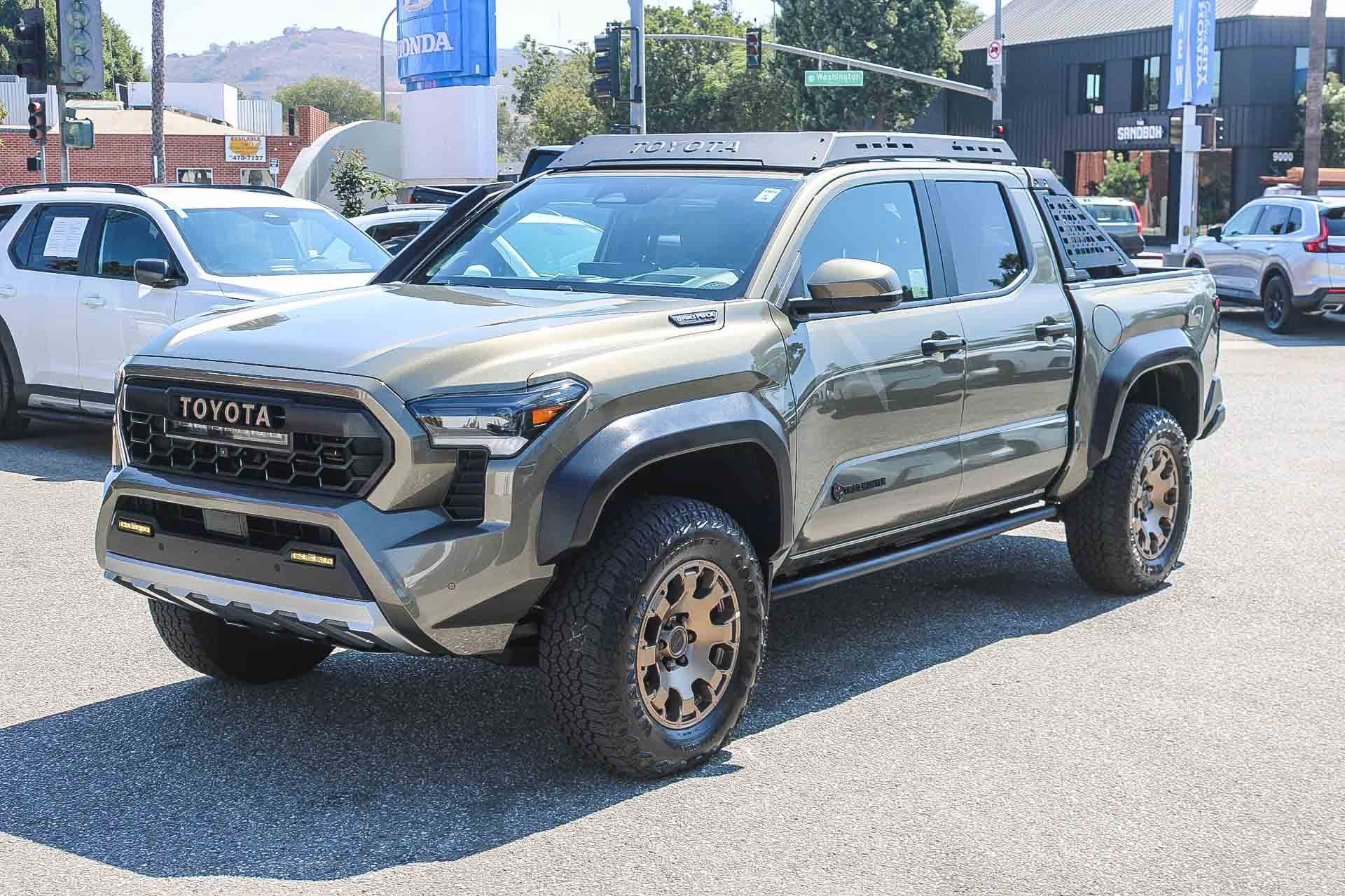 2024 Toyota Tacoma Trailhunter photo 3