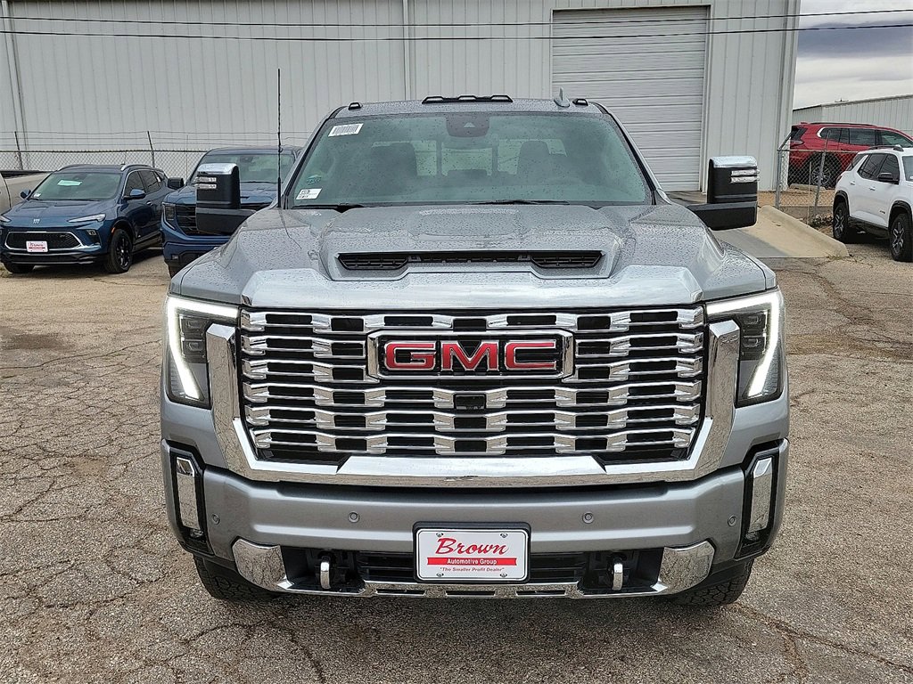 2026 Gmc Sierra 2500 HD Denali photo 2