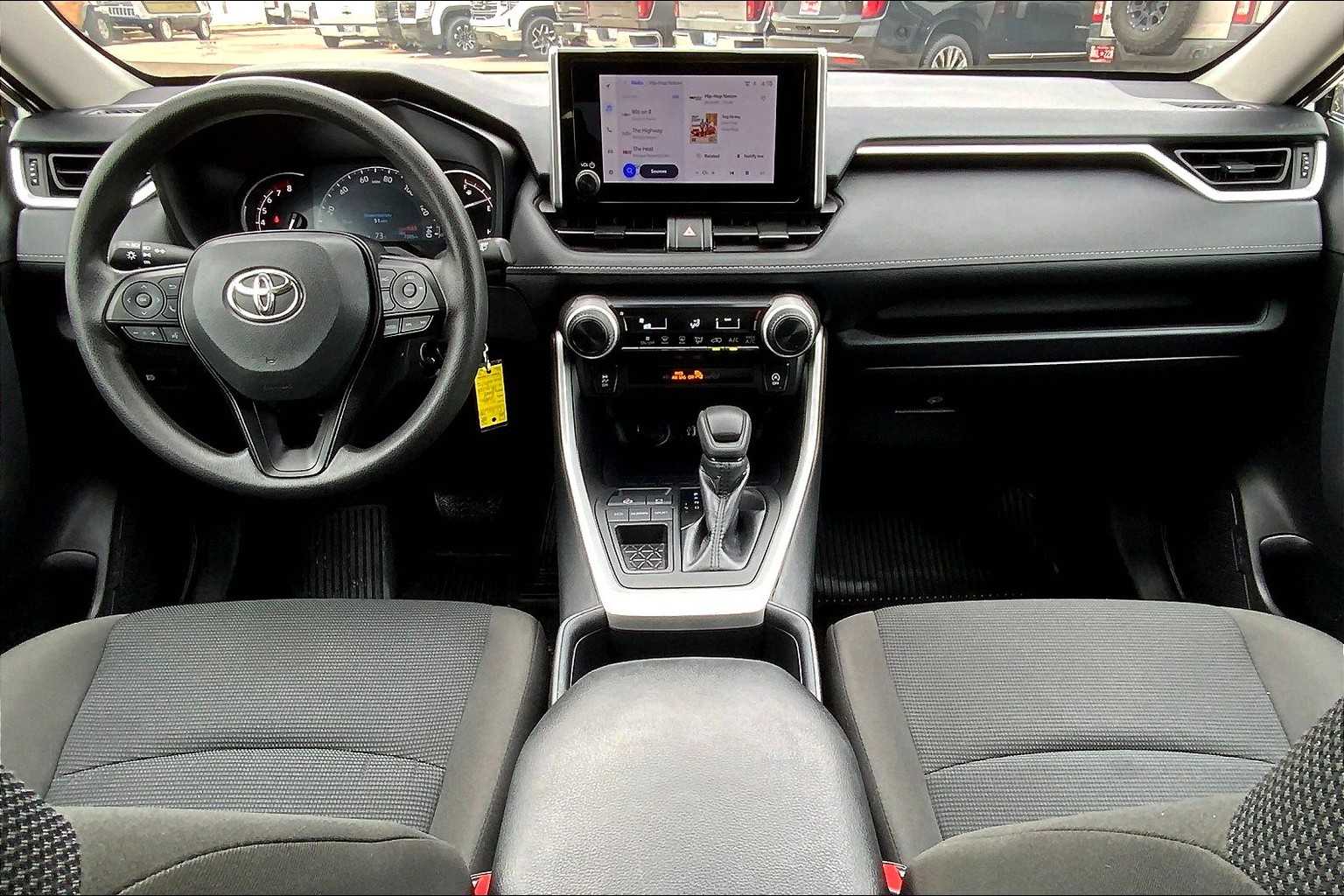 2025 Toyota RAV4 LE photo 12