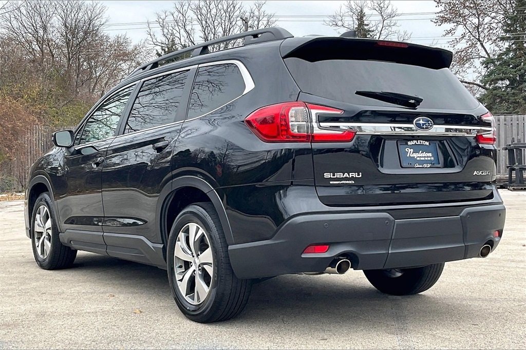2023 Subaru Ascent Premium photo 4
