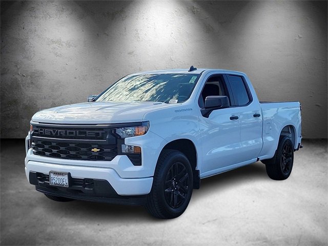 2025 Chevrolet Silverado 1500 Custom photo 5