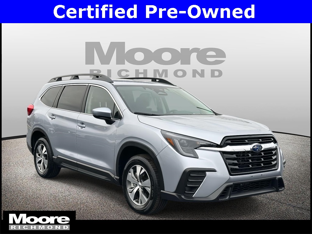 2025 Subaru Ascent Premium's photo