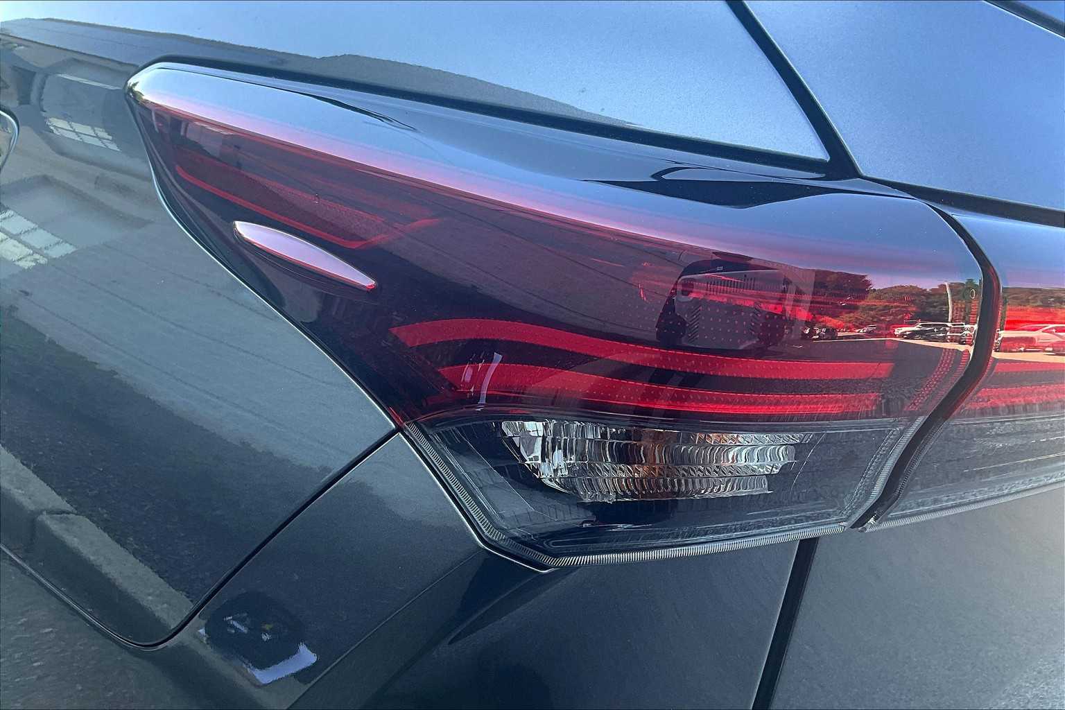 2024 Toyota Highlander XLE photo 27