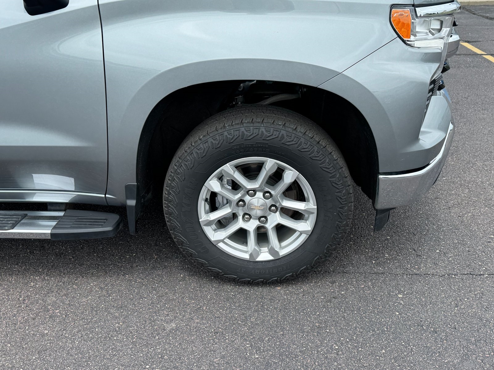 Used 2023 Chevrolet Silverado 1500 LT with VIN 2GCUDDED0P1125474 for sale in Luverne, Minnesota