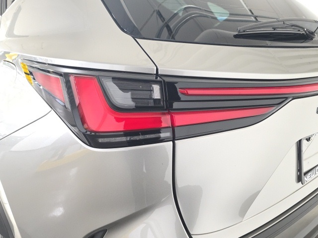 2023 Lexus NX 350 photo 27