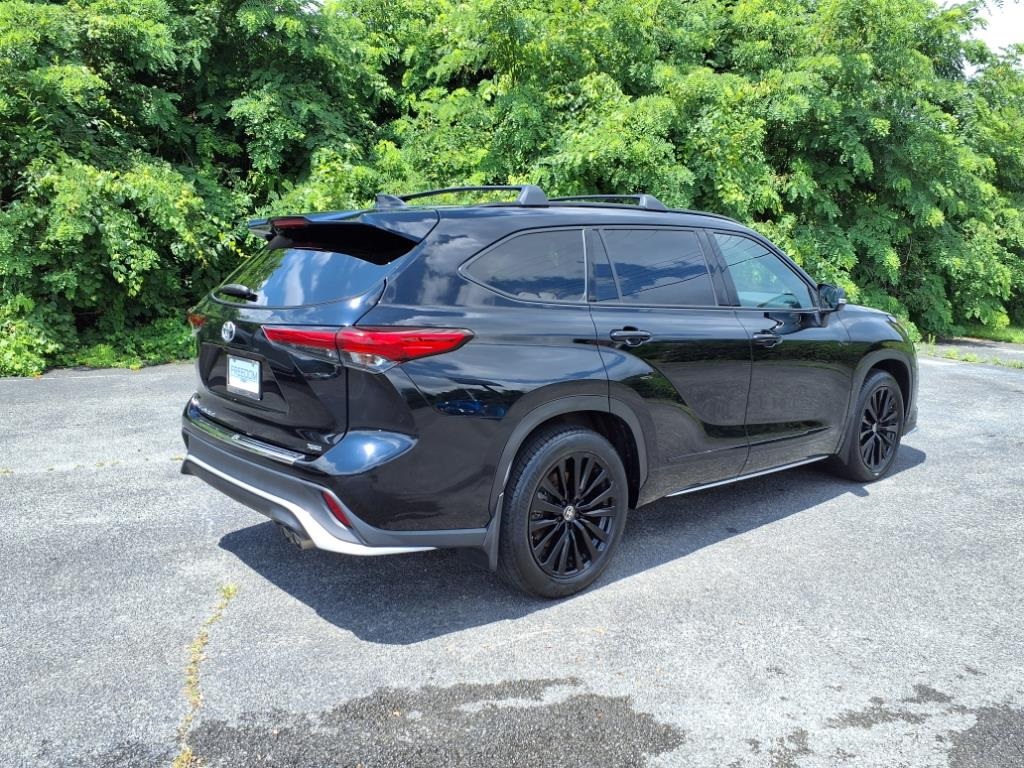 2023 Toyota Highlander XSE photo 13